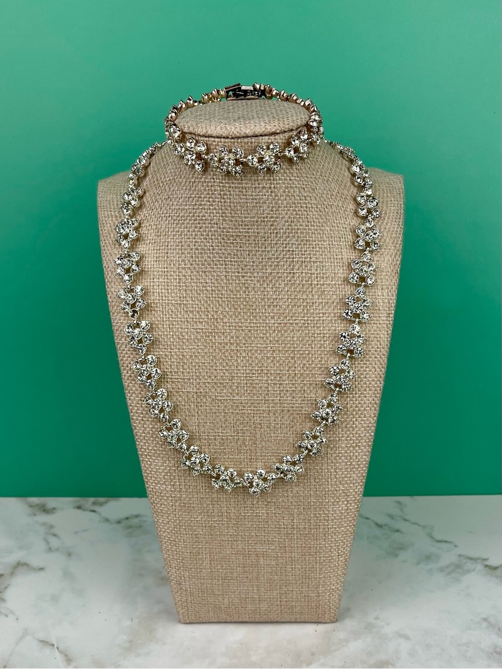 NWT Anne Klein Silver Tone Crystal Floral Collar Necklace & Bracelet Set